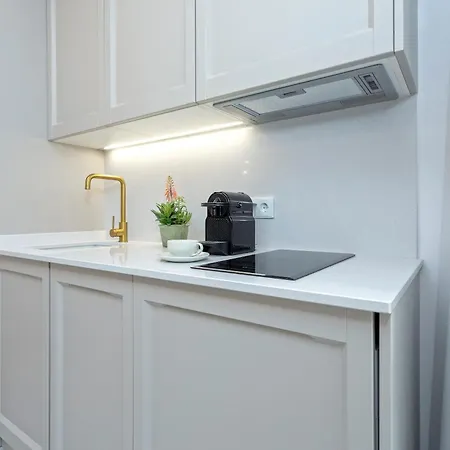 Genteel Plaza Del Museo Apartment